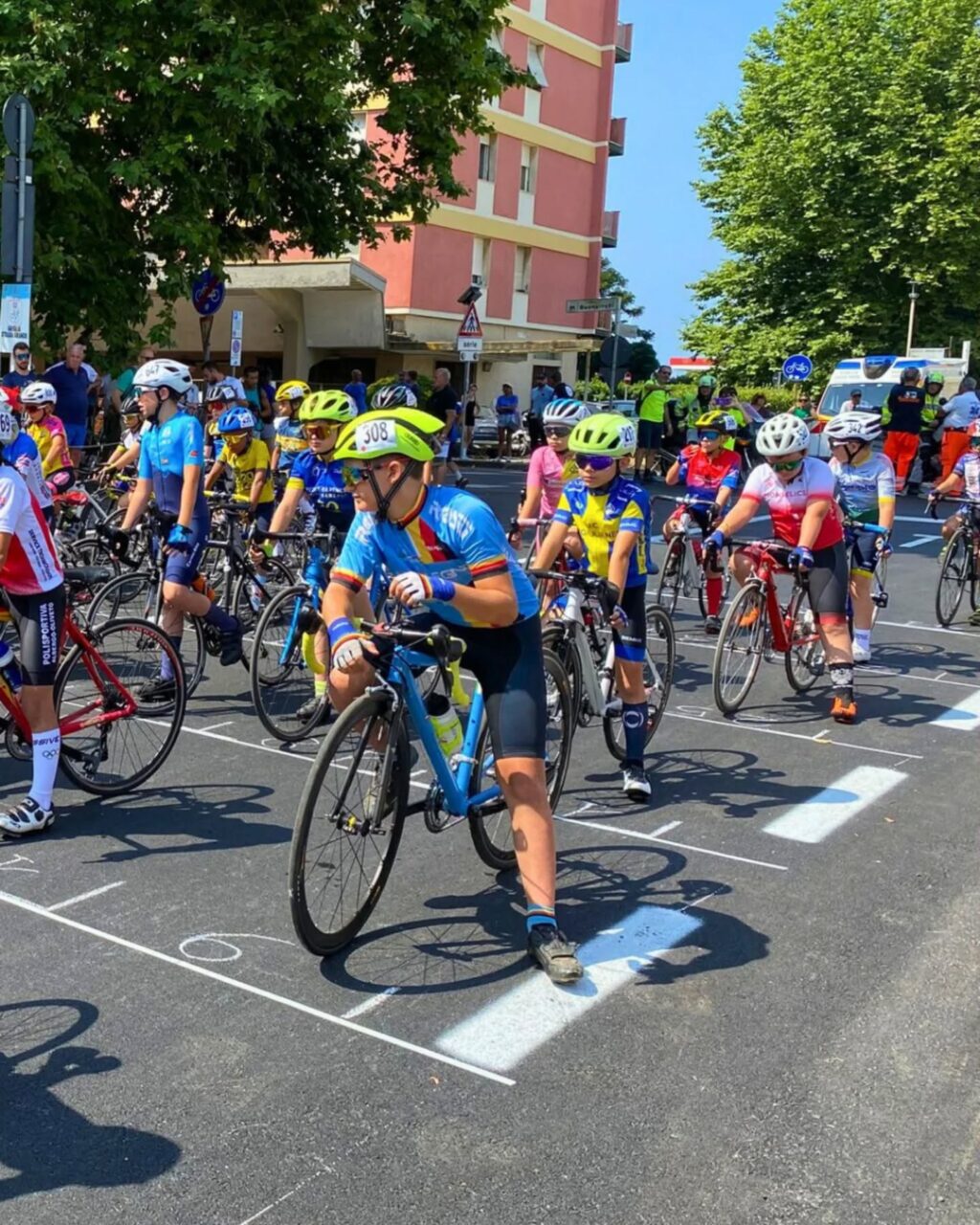 Instagram post from meetingviareggio. This post is in position 1.