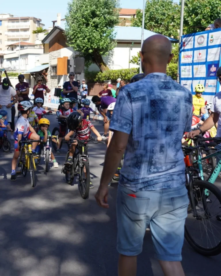 Instagram post from meetingviareggio. This post is in position 3.