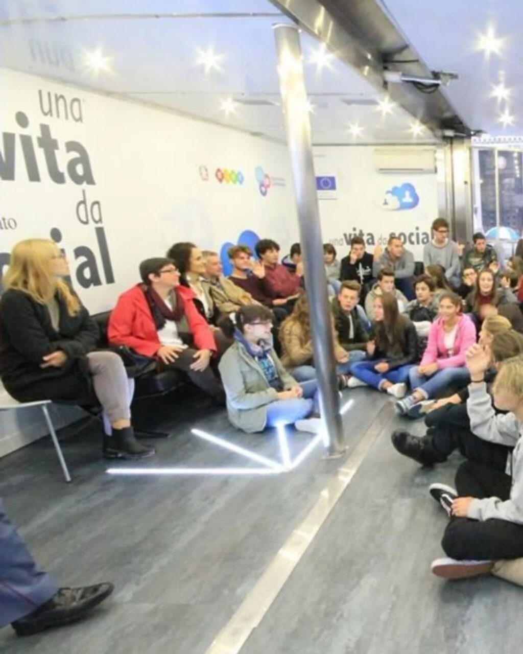 Instagram post from meetingviareggio. This post is in position 1.