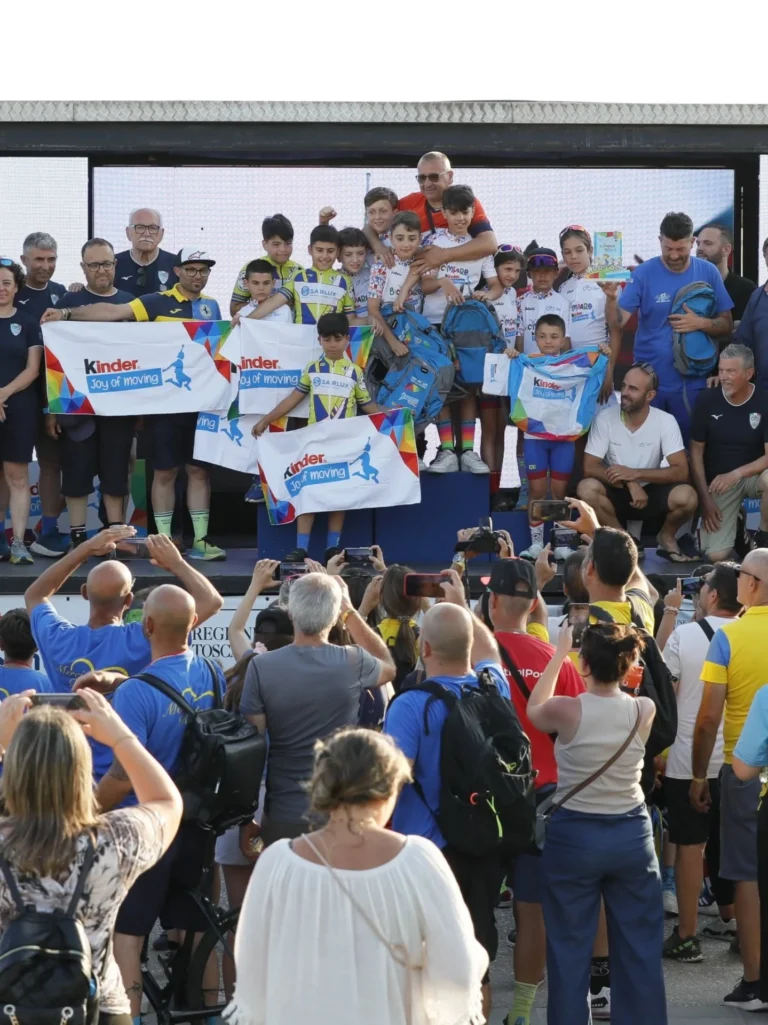 Instagram post from meetingviareggio. This post is in position 6.