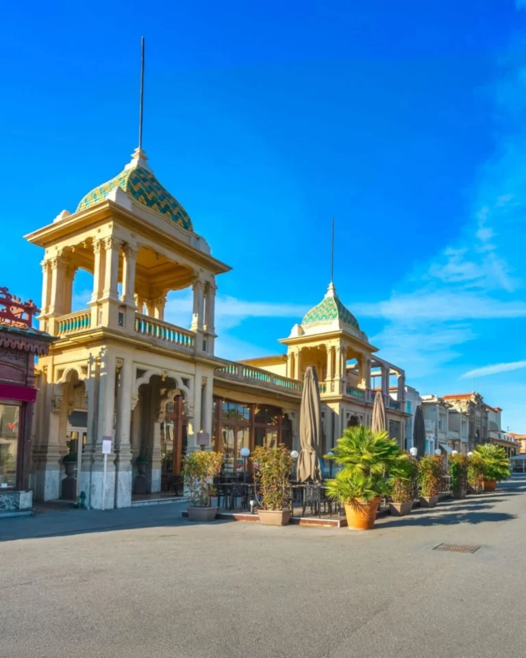 Instagram post from meetingviareggio. This post is in position 0.